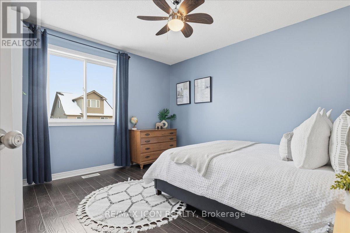 361 Sienna Crescent, Kitchener, Ontario  N2R 1T8 - Photo 16 - X12774624