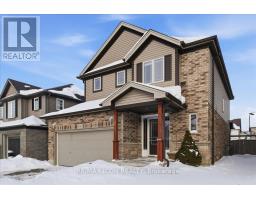 361 SIENNA CRESCENT, Kitchener, Ontario