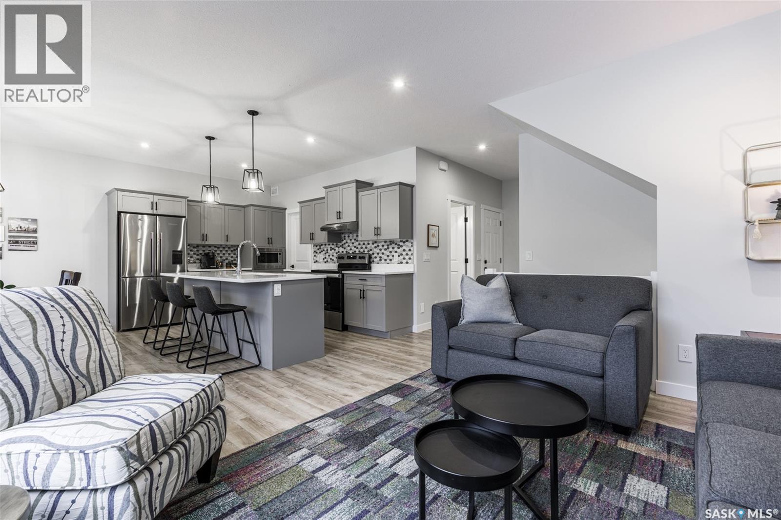 343 Stilling Manor, Saskatoon, Saskatchewan  S7V 0Y8 - Photo 6 - SK028232