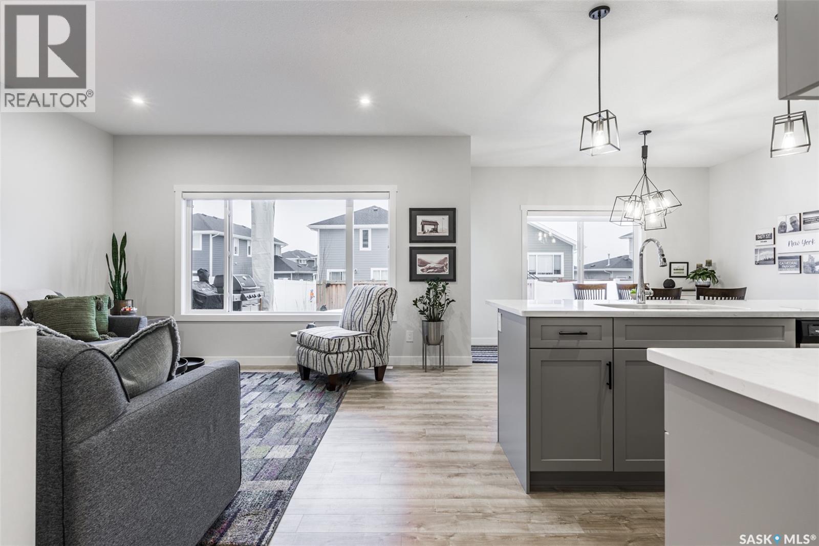 343 Stilling Manor, Saskatoon, Saskatchewan  S7V 0Y8 - Photo 8 - SK028232