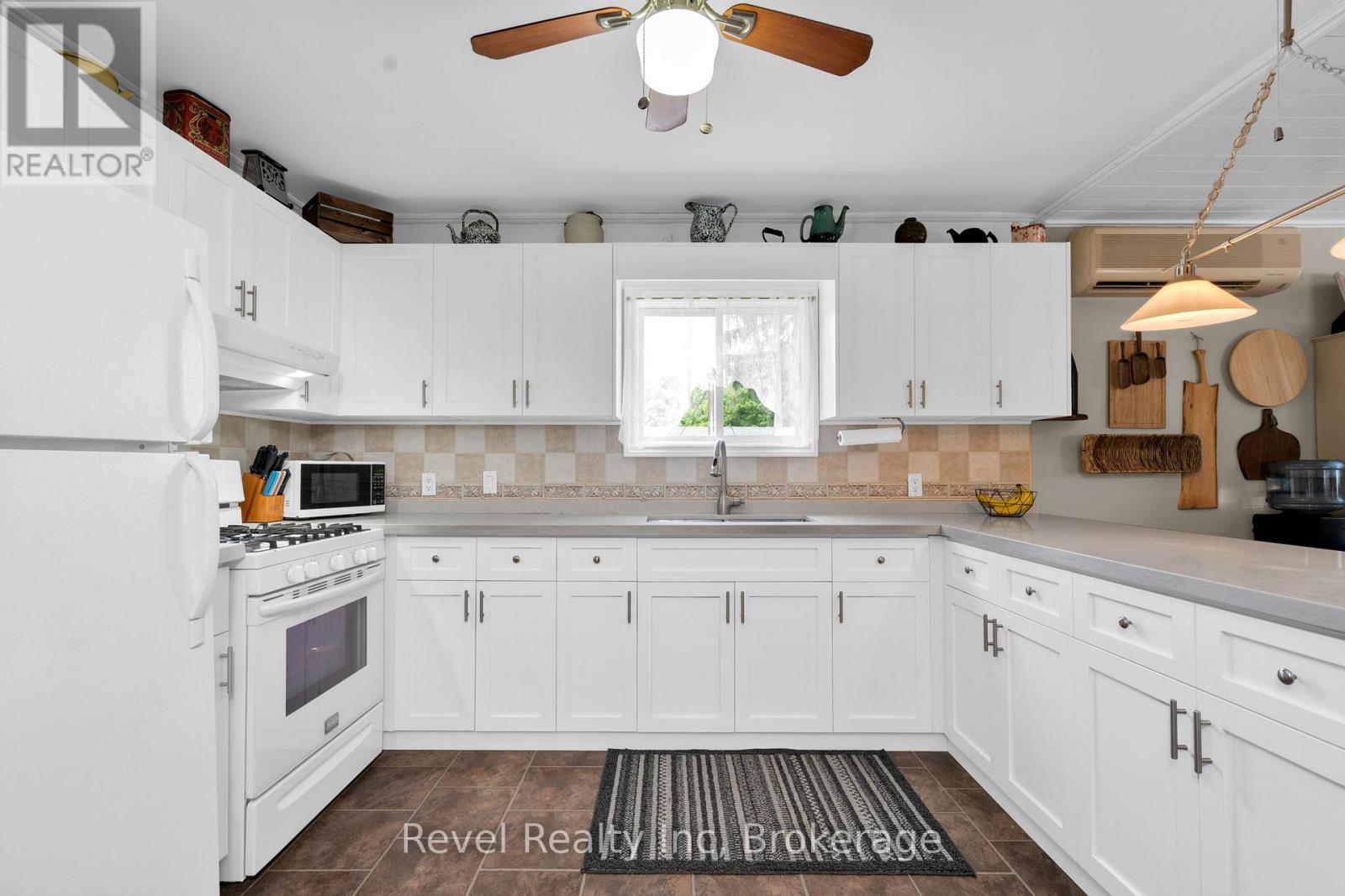 19 - 5411 Elliott Side Road, Tay, Ontario  L4R 4K3 - Photo 8 - S12774758