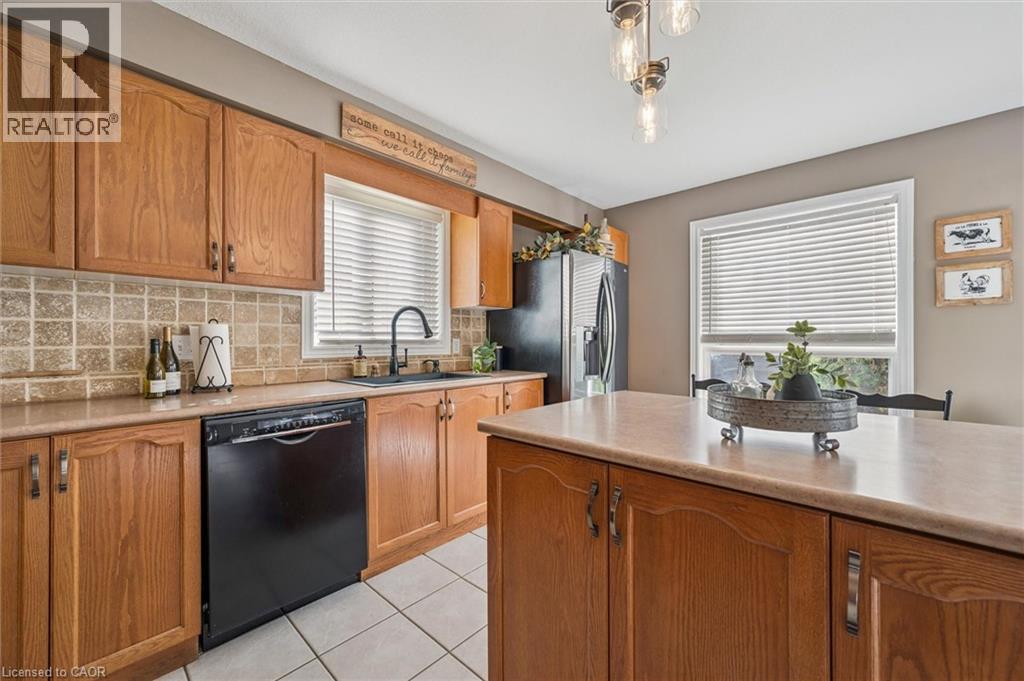 7 Hearthbridge Street, Kitchener, Ontario  N2R 1L5 - Photo 20 - 40804155