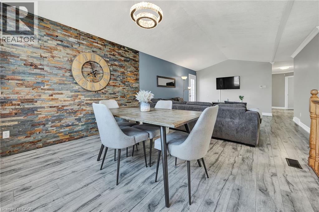 299 Erinbrook Drive, Kitchener, Ontario  N2E 3M2 - Photo 8 - 40793934