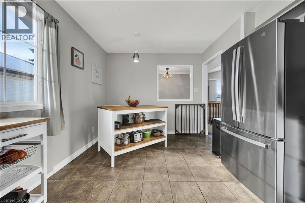 299 Erinbrook Drive, Kitchener, Ontario  N2E 3M2 - Photo 11 - 40793934