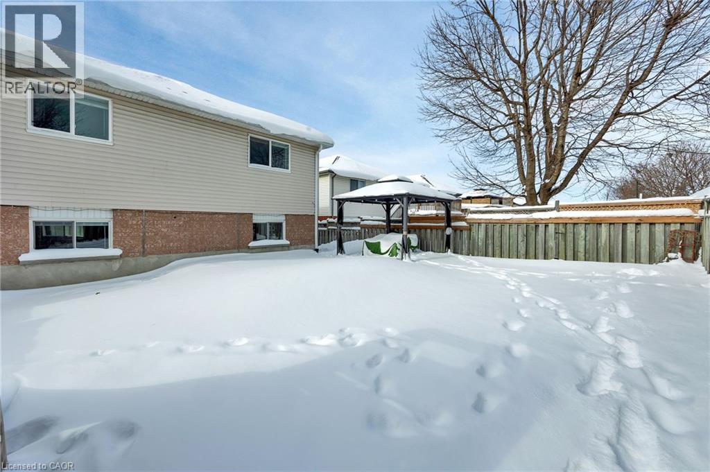 299 Erinbrook Drive, Kitchener, Ontario  N2E 3M2 - Photo 33 - 40793934