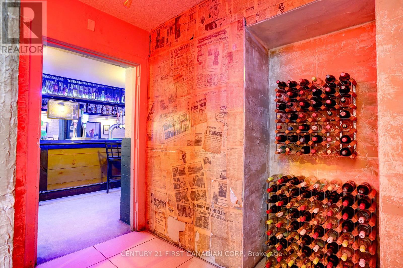 Unit A - 117 Christina Street N, Sarnia, Ontario  N7T 5T7 - Photo 14 - X12774832