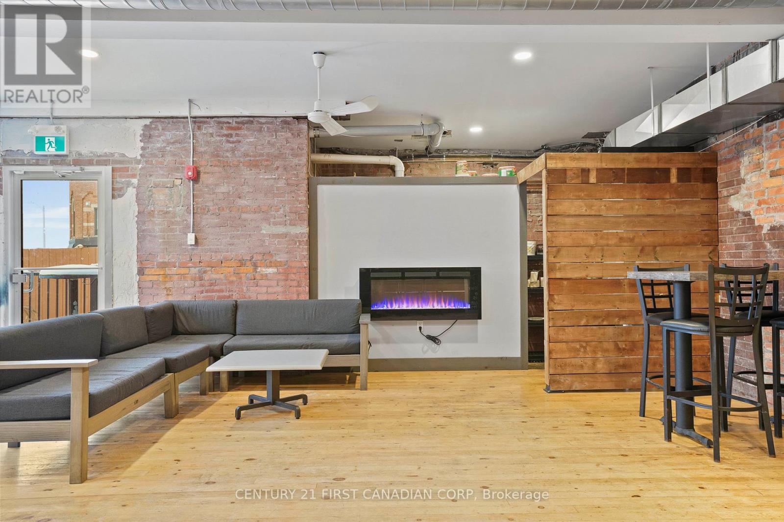 Unit A - 117 Christina Street N, Sarnia, Ontario  N7T 5T7 - Photo 32 - X12774832