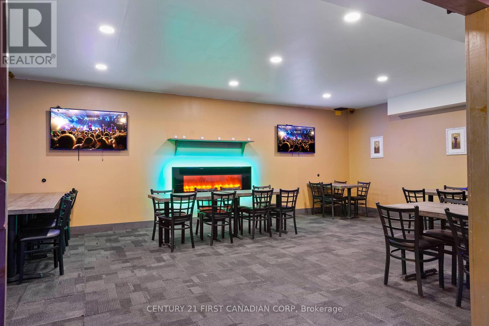 Unit A - 117 Christina Street N, Sarnia, Ontario  N7T 5T7 - Photo 6 - X12774832