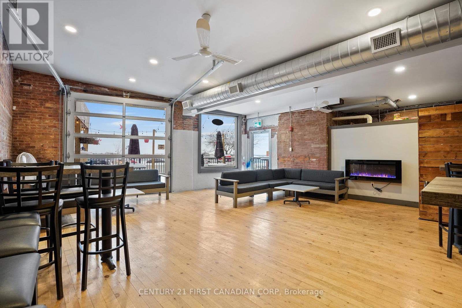 Unit A - 117 Christina Street N, Sarnia, Ontario  N7T 5T7 - Photo 8 - X12774832