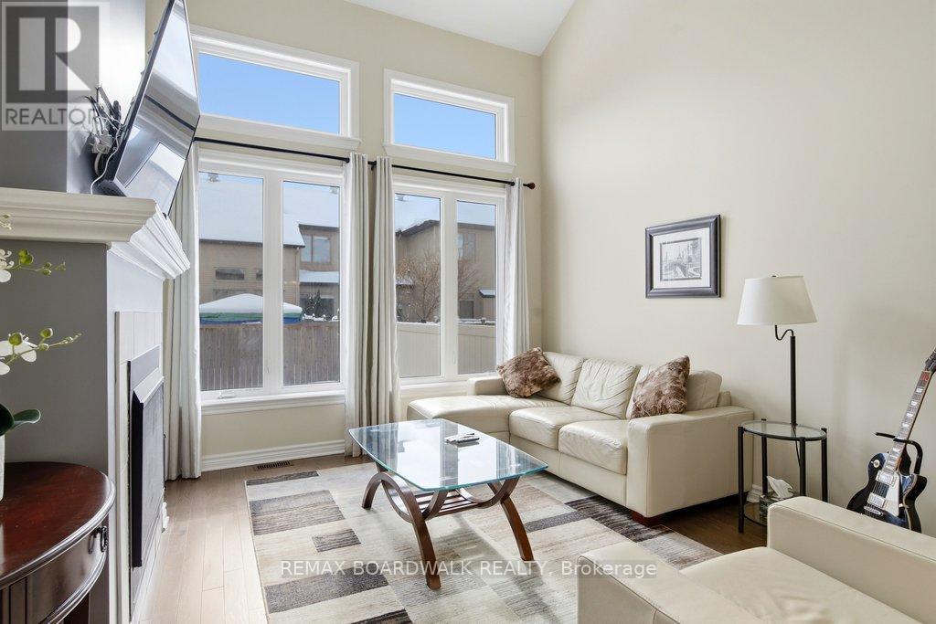 306 Rainrock Crescent, Ottawa, Ontario  K1W 0J8 - Photo 13 - X12774744