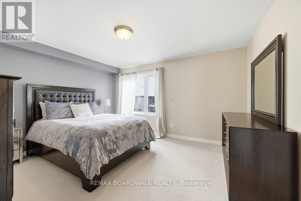 306 Rainrock Crescent, Ottawa, Ontario  K1W 0J8 - Photo 16 - X12774744