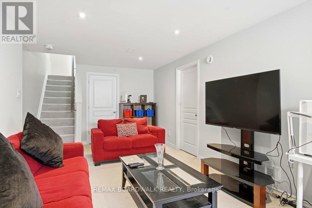 306 Rainrock Crescent, Ottawa, Ontario  K1W 0J8 - Photo 29 - X12774744