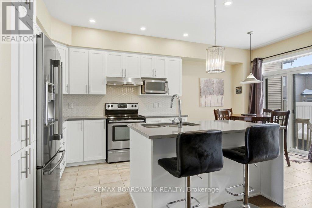 306 Rainrock Crescent, Ottawa, Ontario  K1W 0J8 - Photo 5 - X12774744