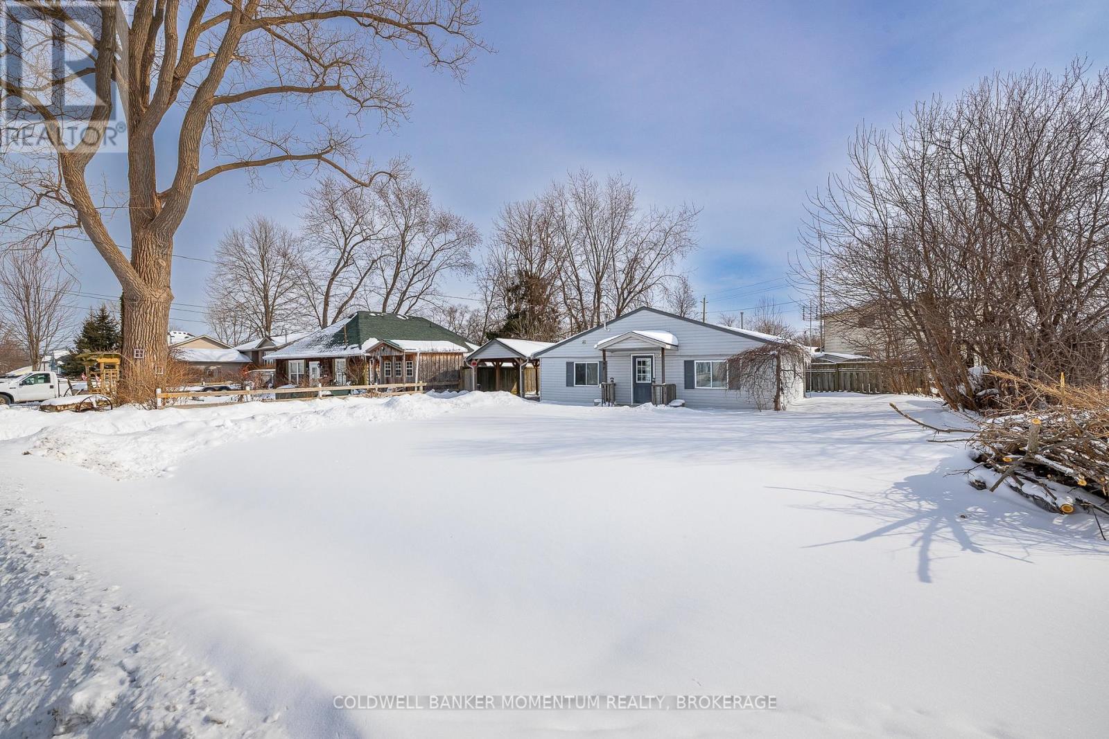 380 Washington Road, Fort Erie, Ontario  L2A 4K4 - Photo 4 - X12774840