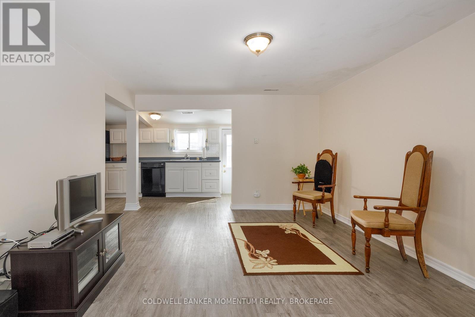 380 Washington Road, Fort Erie, Ontario  L2A 4K4 - Photo 8 - X12774840