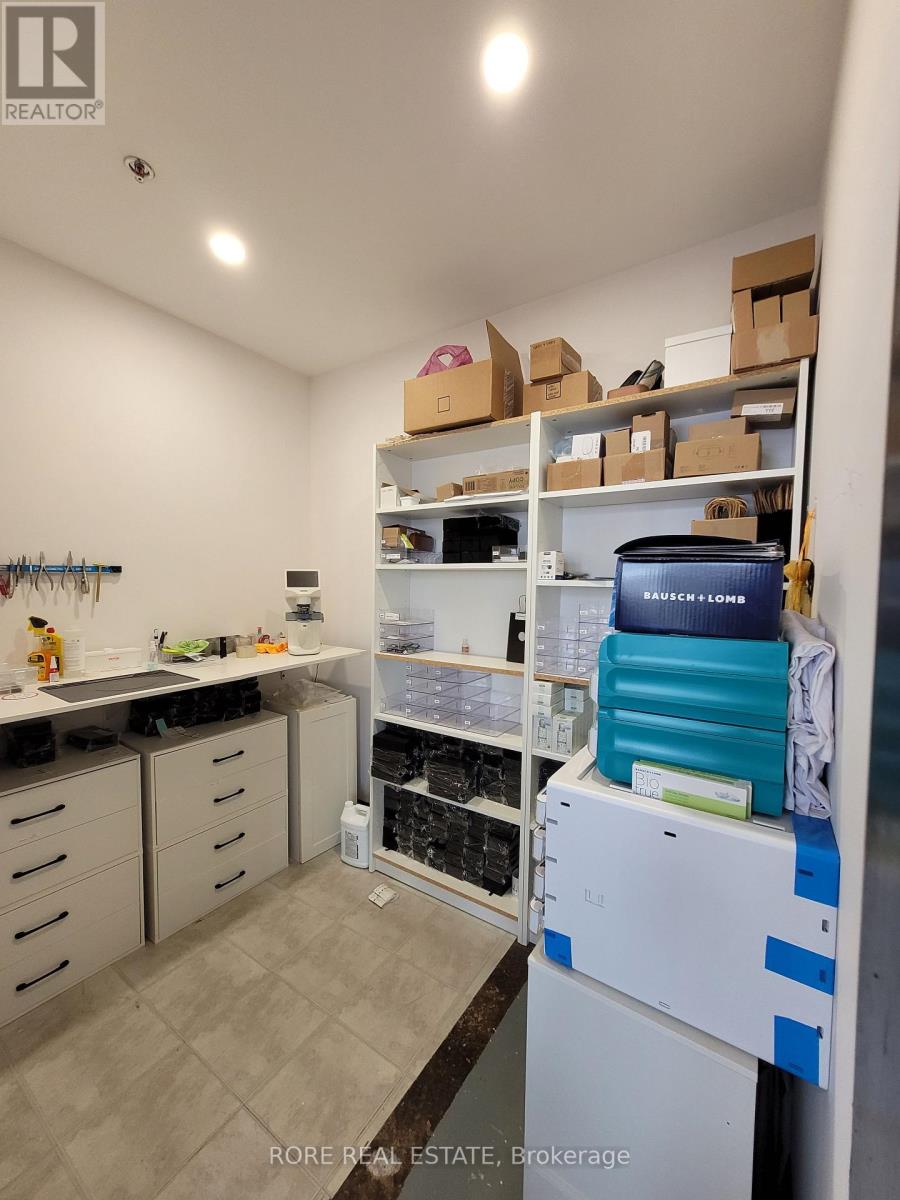 8251 Dock Street, Niagara Falls, Ontario  L2G 7G7 - Photo 5 - X12774984