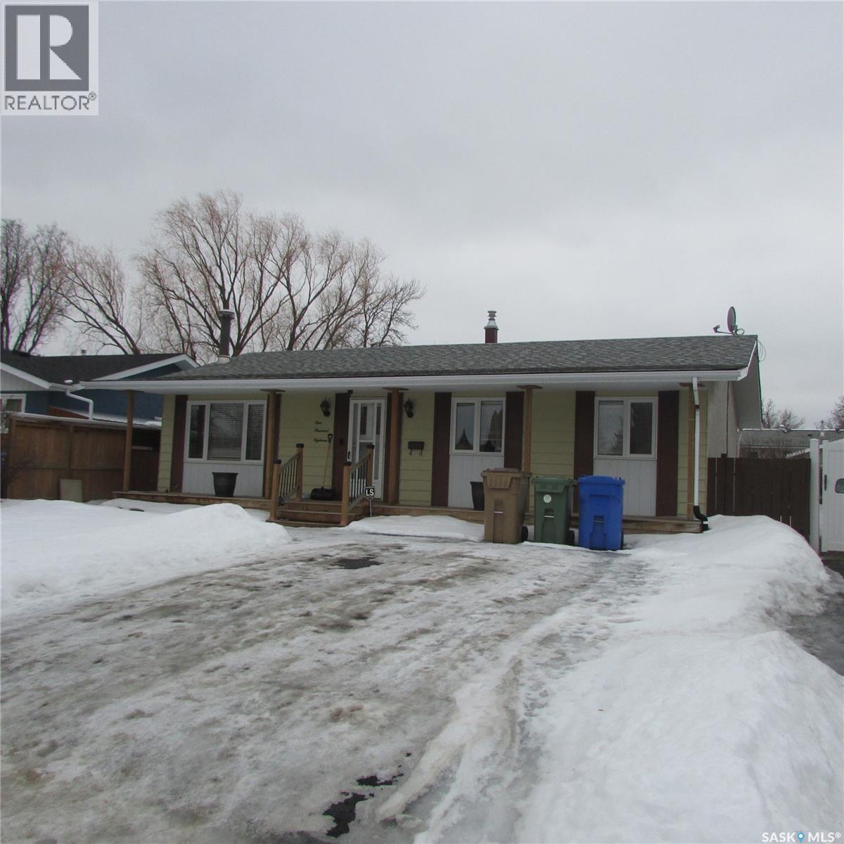 118 Mcsherry Crescent, Regina, Saskatchewan  S4T 7B8 - Photo 3 - SK023994