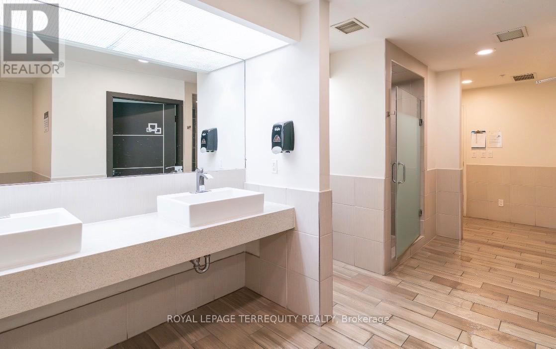 1711 - 16 Harrison Garden Boulevard, Toronto, Ontario  M2N 7J6 - Photo 16 - C12774738