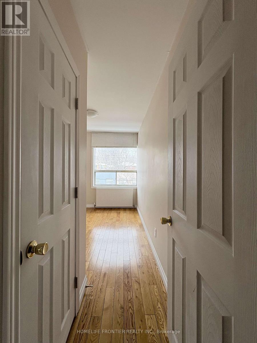 971a_2f - 971 Eglinton Avenue W, Toronto, Ontario  M6C 2C4 - Photo 10 - C12774766