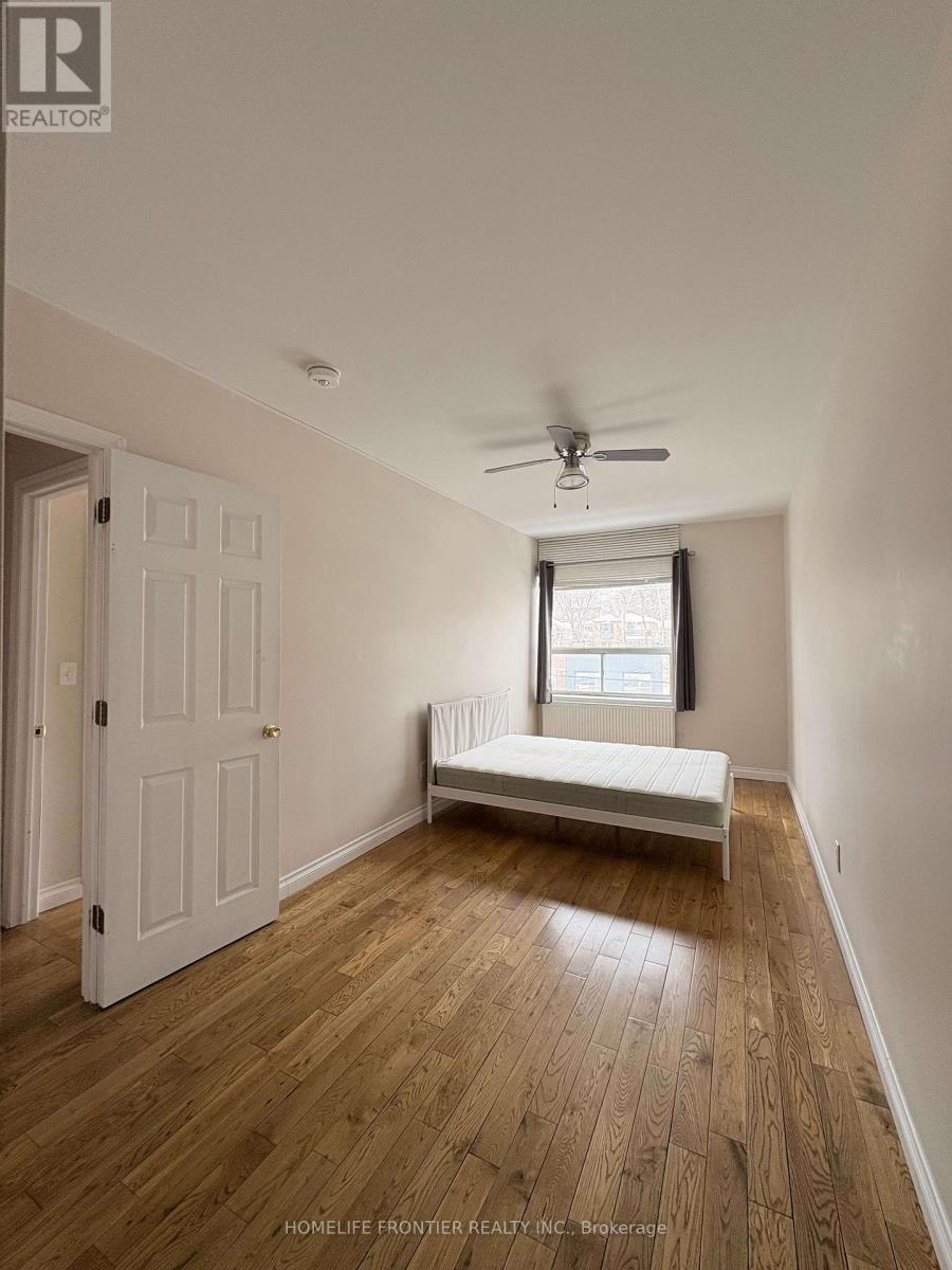 971a_2f - 971 Eglinton Avenue W, Toronto, Ontario  M6C 2C4 - Photo 12 - C12774766