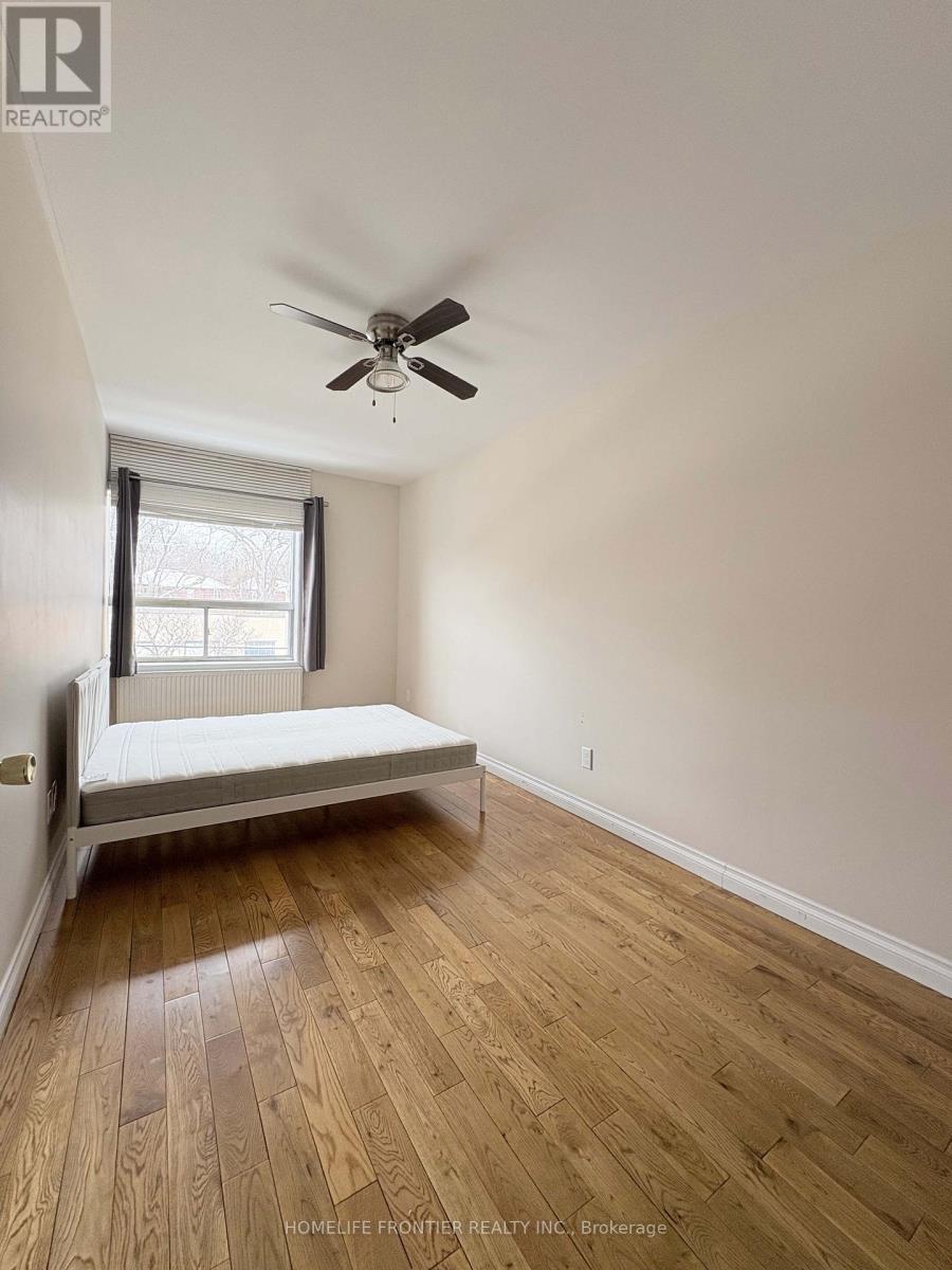 971a_2f - 971 Eglinton Avenue W, Toronto, Ontario  M6C 2C4 - Photo 13 - C12774766