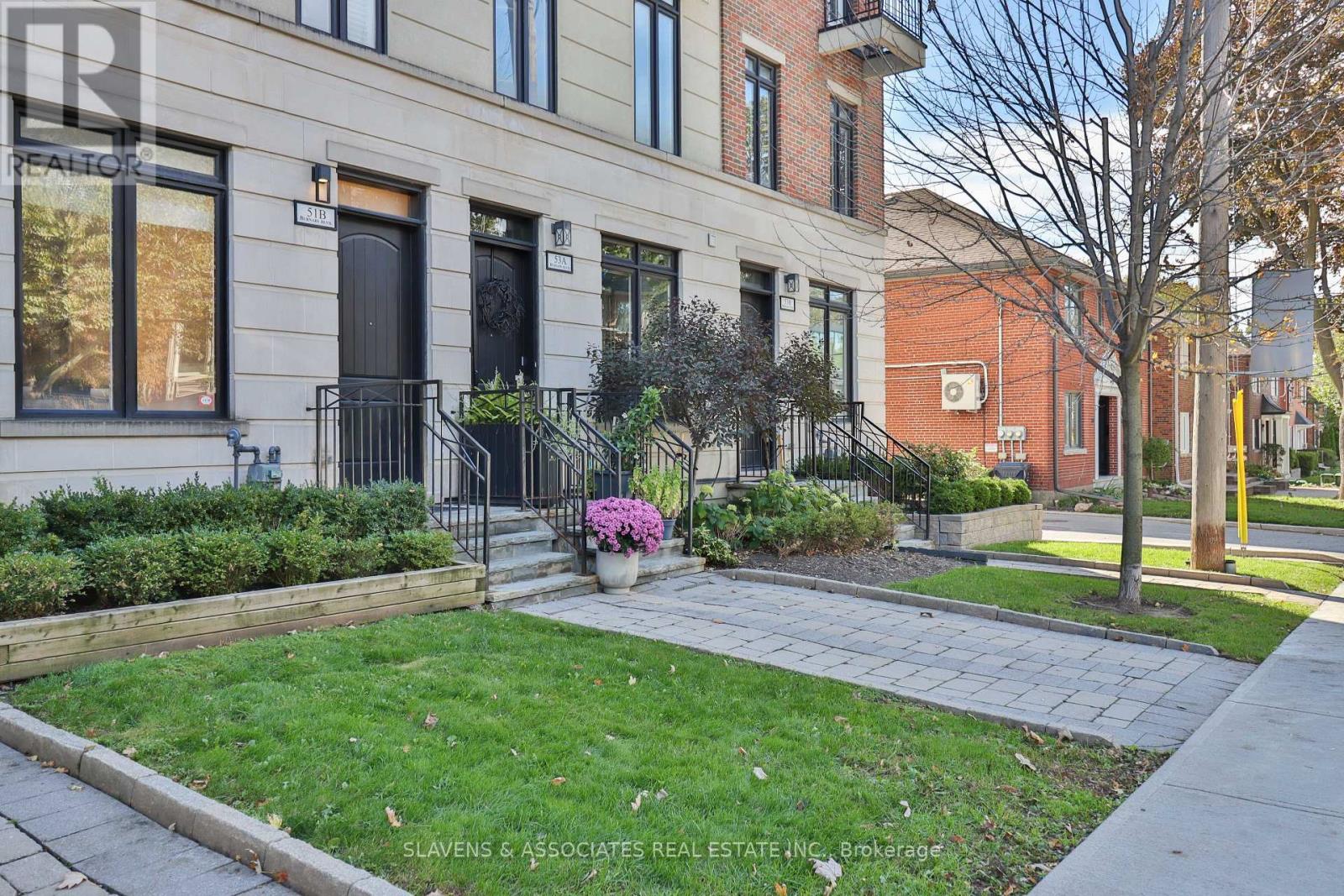 51b Burnaby Boulevard, Toronto, Ontario  M5N 1G3 - Photo 2 - C12774772