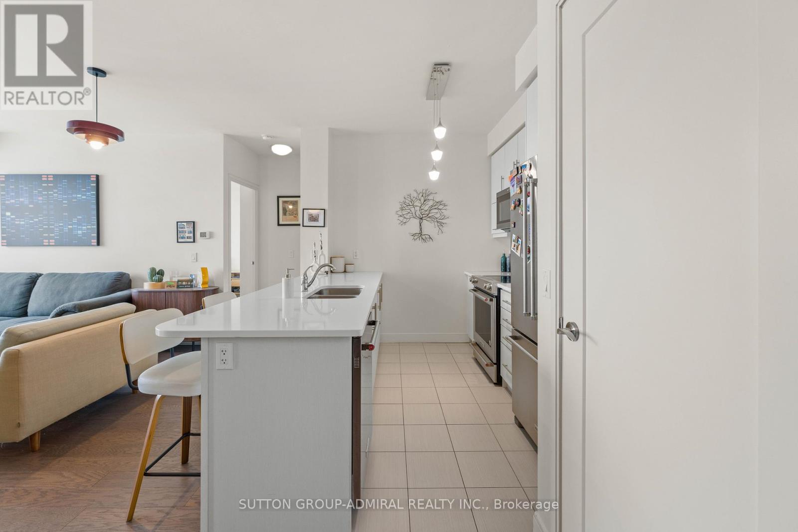 2106 - 825 Church Street, Toronto, Ontario  M4W 3Z4 - Photo 4 - C12774794