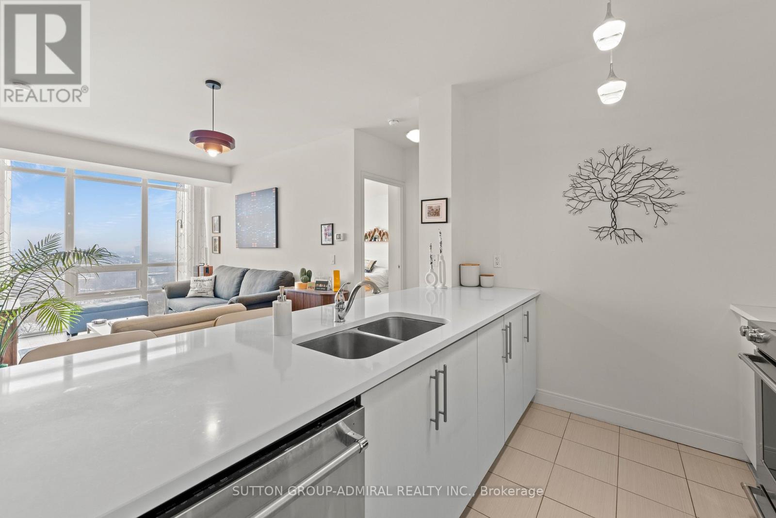 2106 - 825 Church Street, Toronto, Ontario  M4W 3Z4 - Photo 8 - C12774794