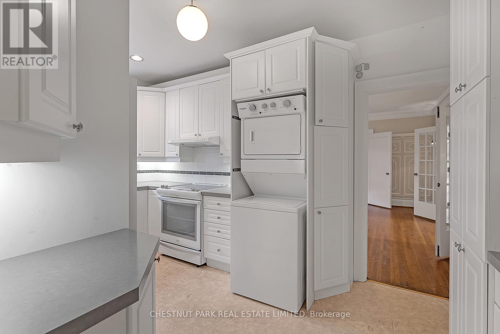 Upper - 108 Rosedale Heights Drive, Toronto, Ontario  M4T 1C6 - Photo 17 - C12774814