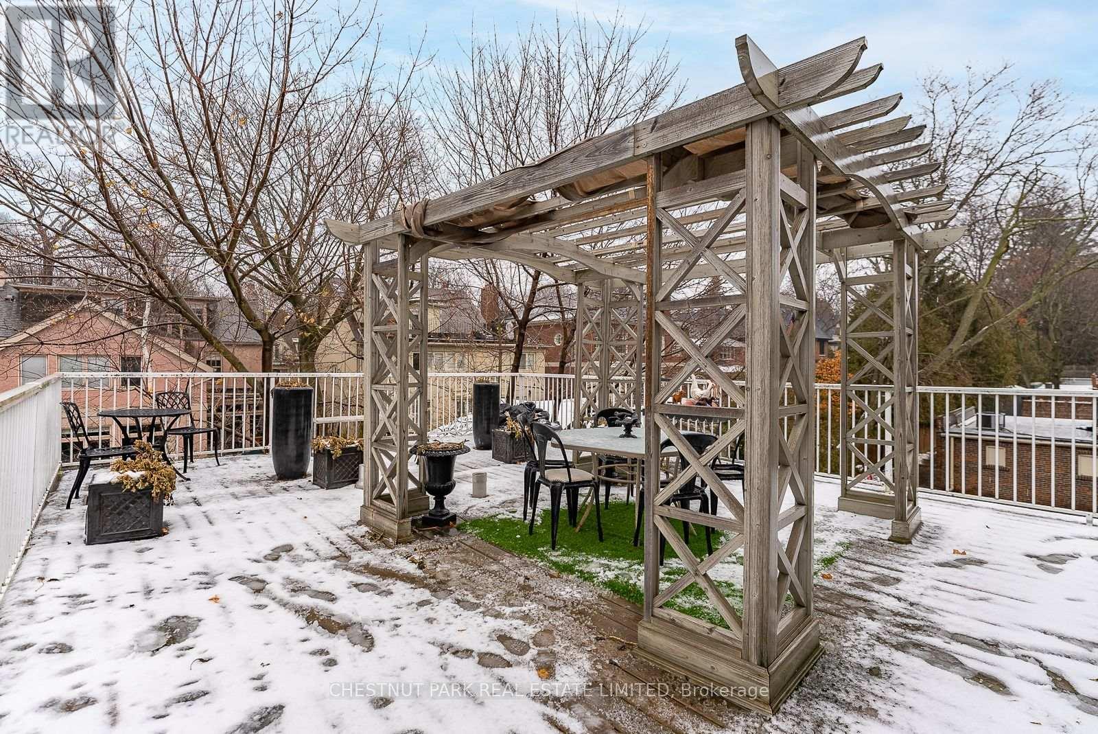 Upper - 108 Rosedale Heights Drive, Toronto, Ontario  M4T 1C6 - Photo 32 - C12774814