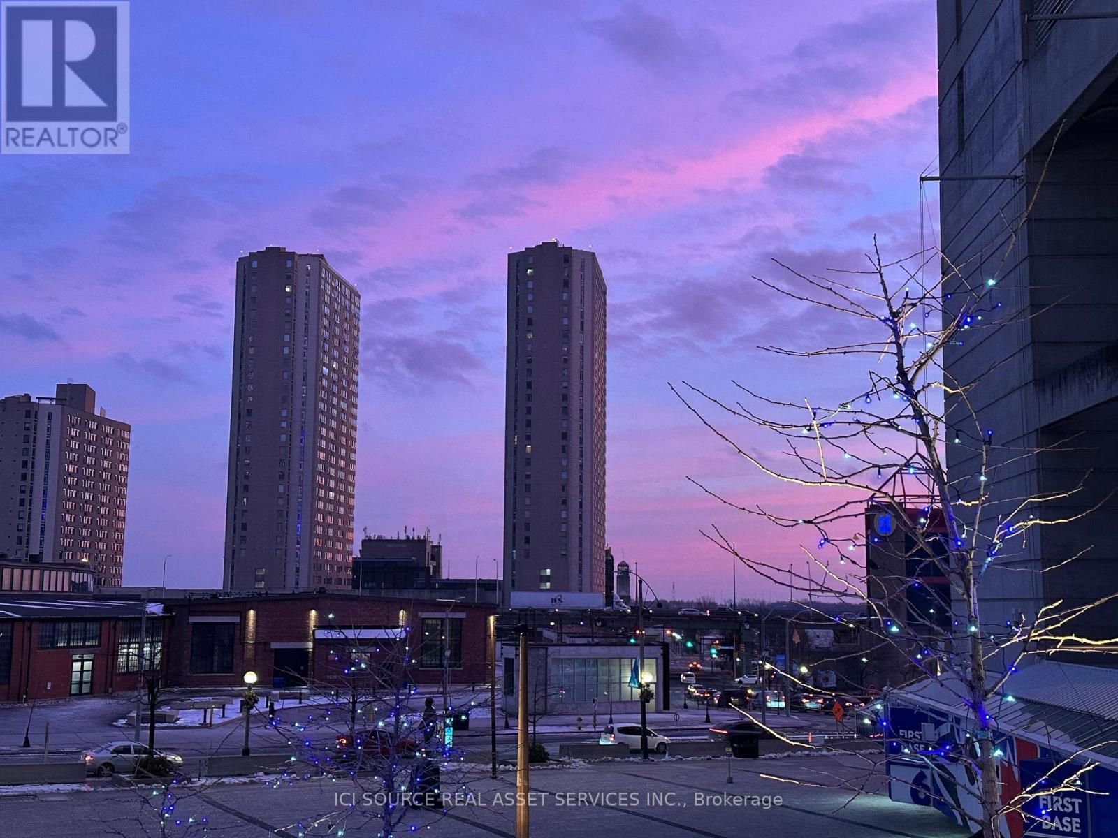 1907 - 270 Queens Quay W, Toronto, Ontario  M5J 2N4 - Photo 10 - C12774878