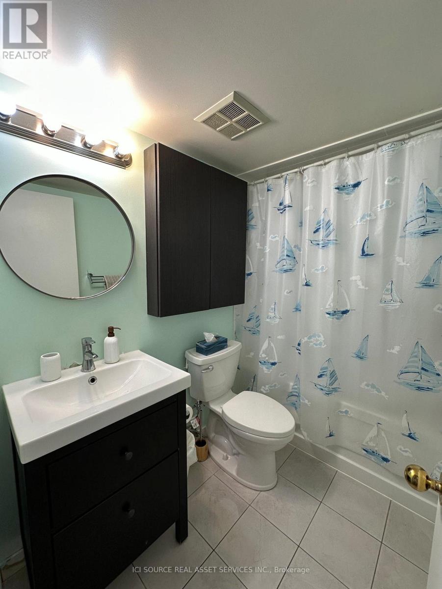 1907 - 270 Queens Quay W, Toronto, Ontario  M5J 2N4 - Photo 4 - C12774878