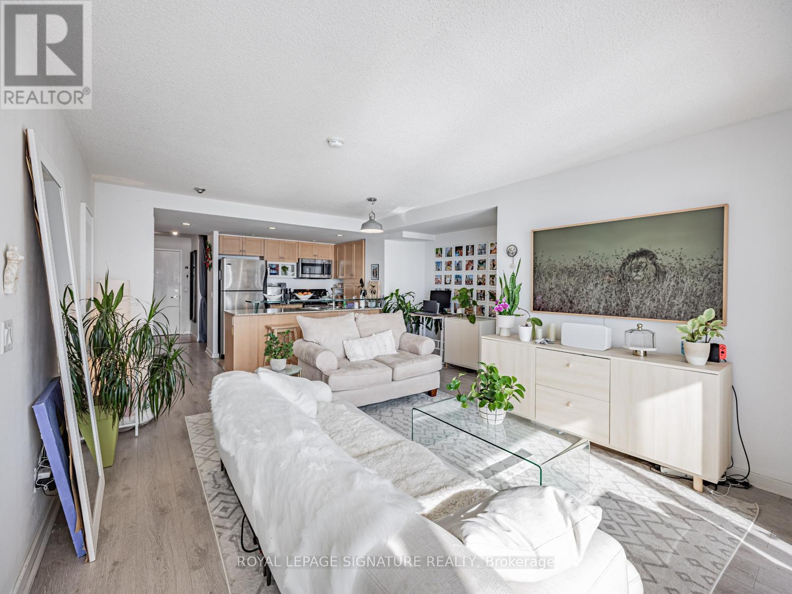 807 - 208 Queens Quay W, Toronto, Ontario  M5J 2Y5 - Photo 11 - C12774888