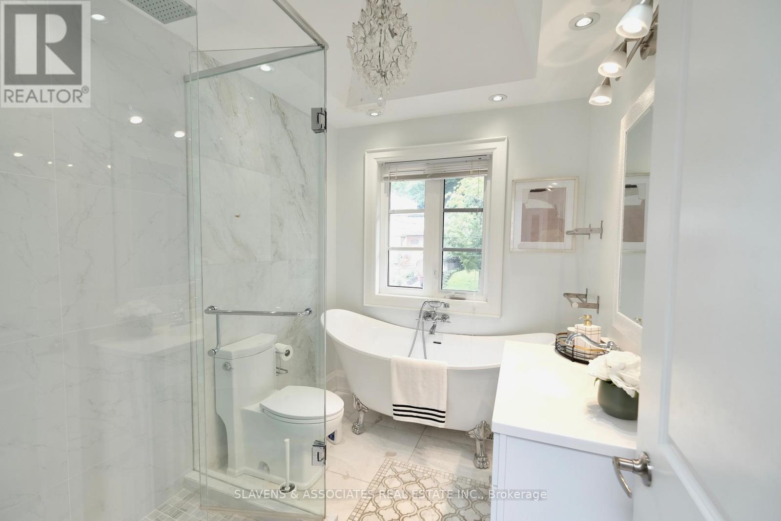 456 Roehampton Avenue, Toronto, Ontario  M4P 1S4 - Photo 8 - C12774916