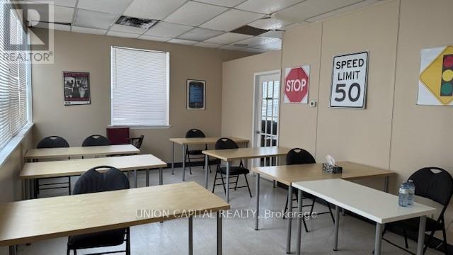 7a1 - 2 Antrim Crescent, Toronto, Ontario  M1P 2N3 - Photo 2 - E12774798