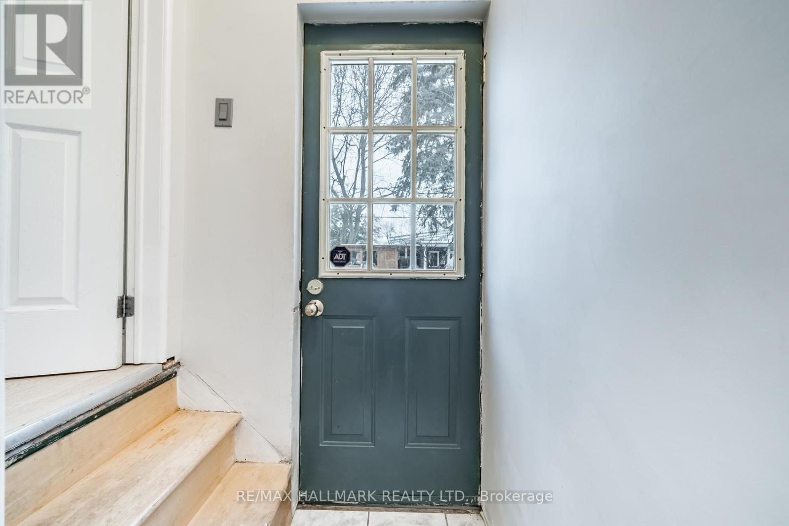 Basement - 574 Milverton Boulevard, Toronto, Ontario  M4C 1X5 - Photo 3 - E12774802