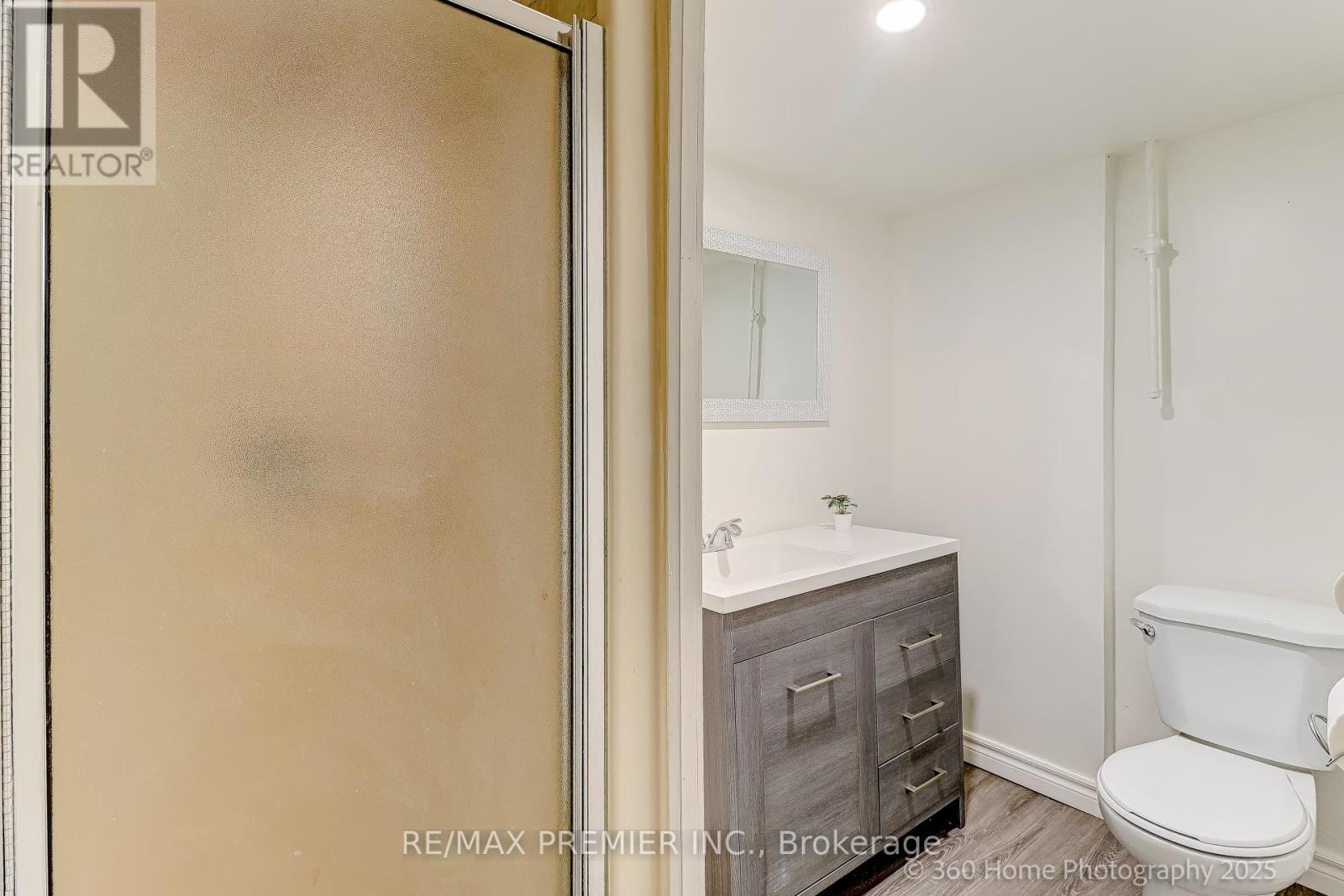 765 Hampton Court, Pickering, Ontario  L1W 3M3 - Photo 22 - E12774866