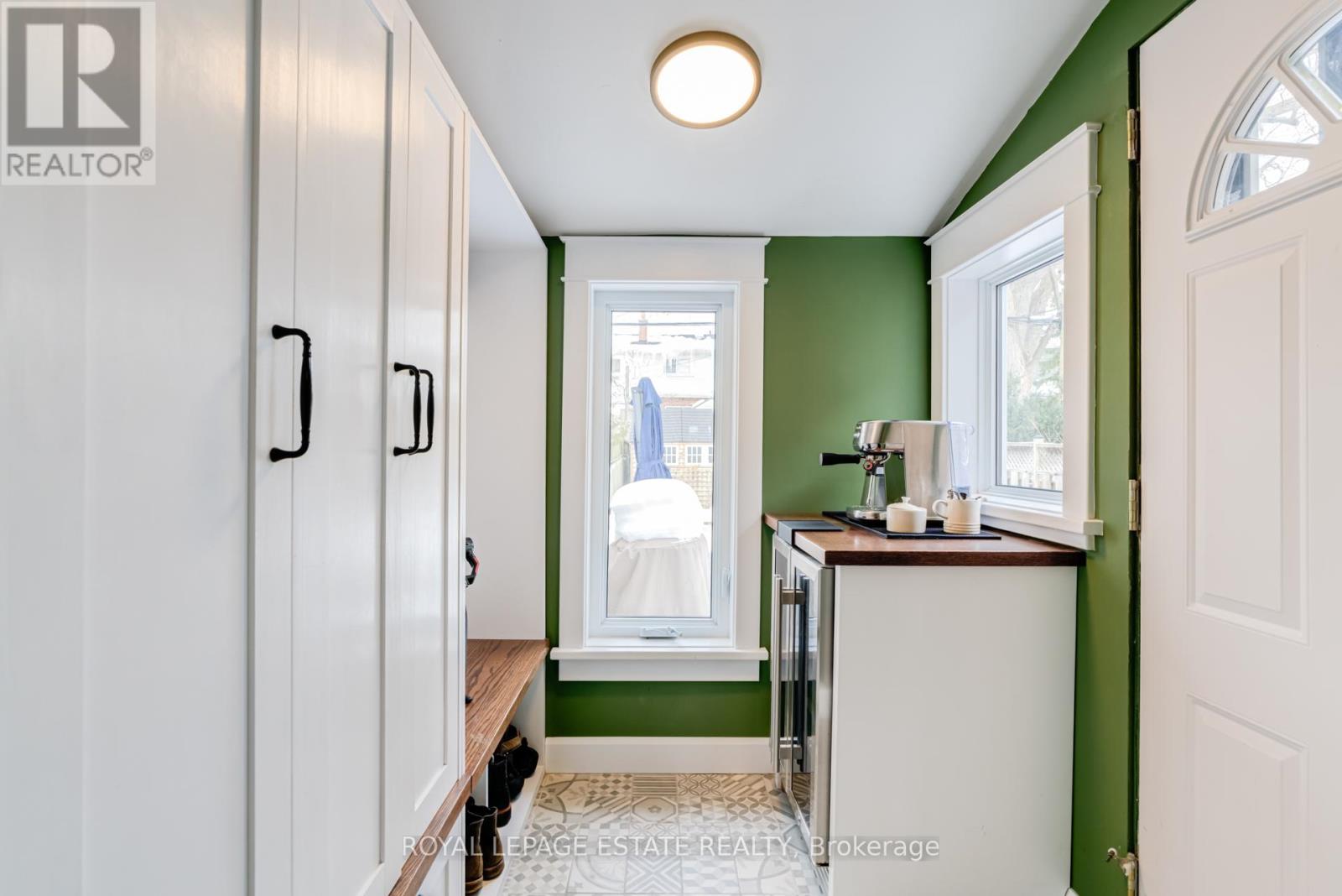 114 Springdale Boulevard, Toronto, Ontario  M4J 1W9 - Photo 13 - E12774882