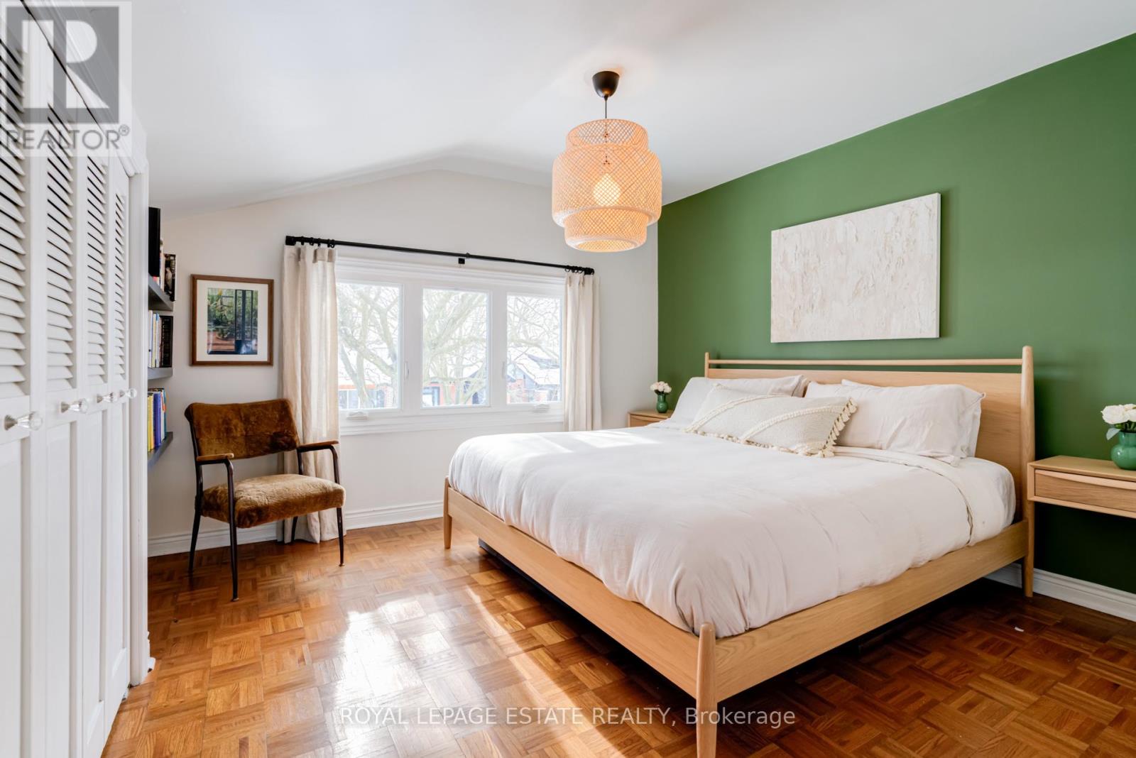 114 Springdale Boulevard, Toronto, Ontario  M4J 1W9 - Photo 15 - E12774882