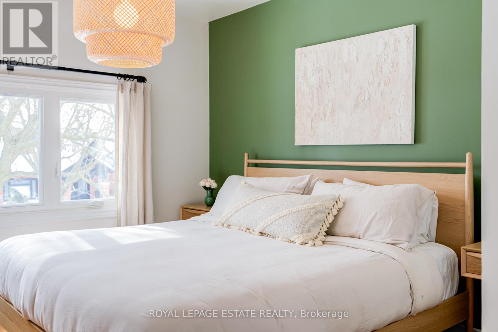 114 Springdale Boulevard, Toronto, Ontario  M4J 1W9 - Photo 16 - E12774882