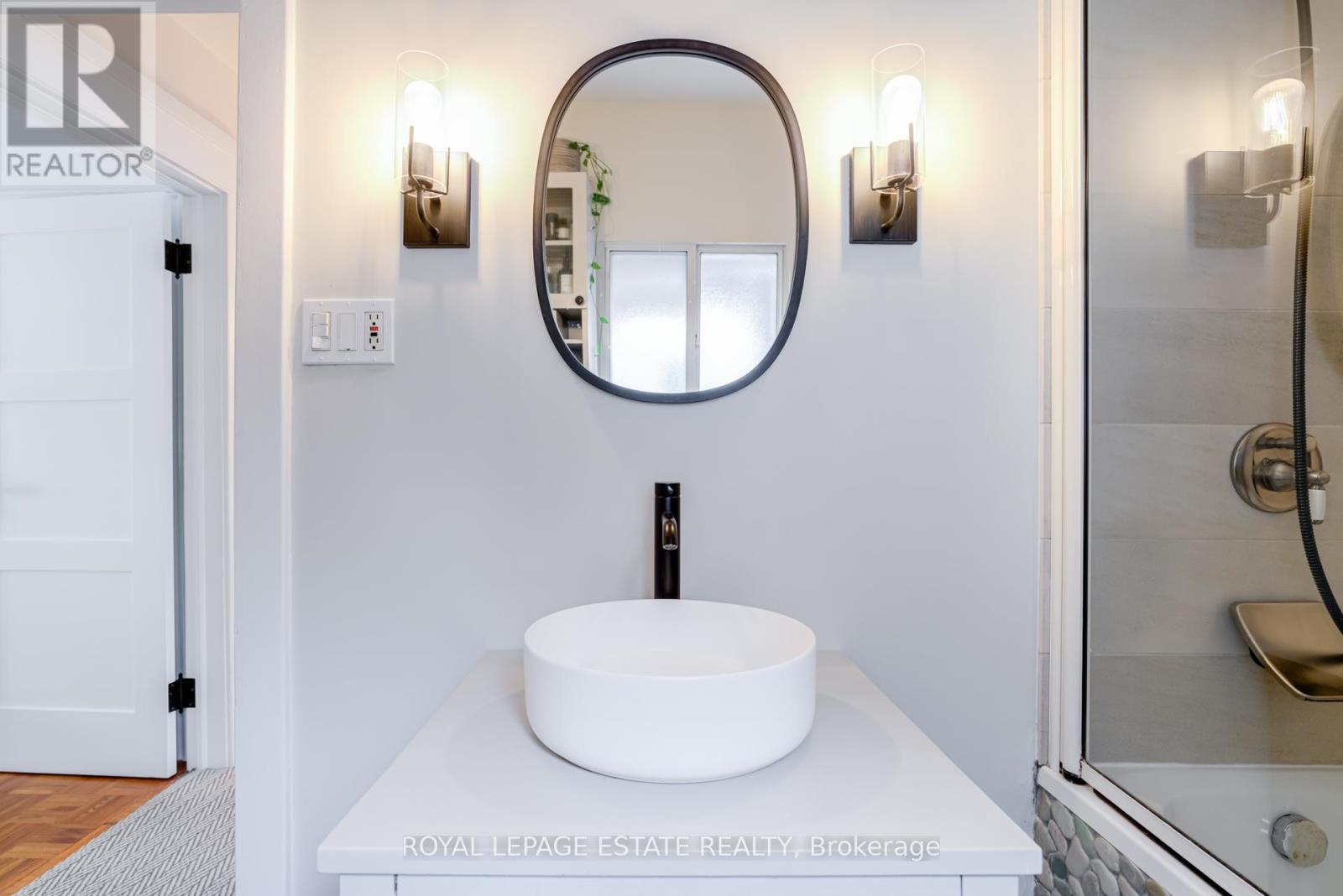 114 Springdale Boulevard, Toronto, Ontario  M4J 1W9 - Photo 26 - E12774882