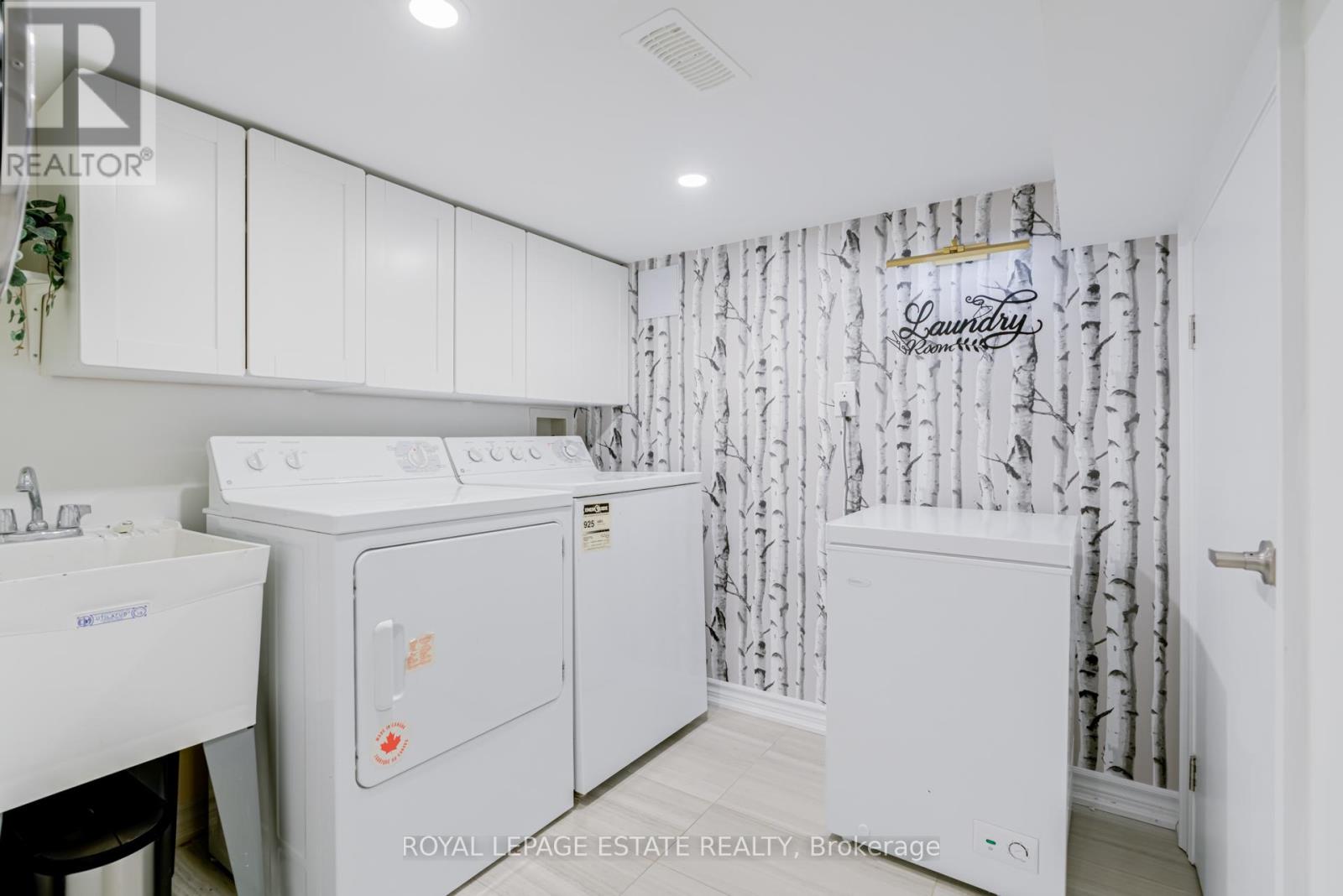 114 Springdale Boulevard, Toronto, Ontario  M4J 1W9 - Photo 33 - E12774882