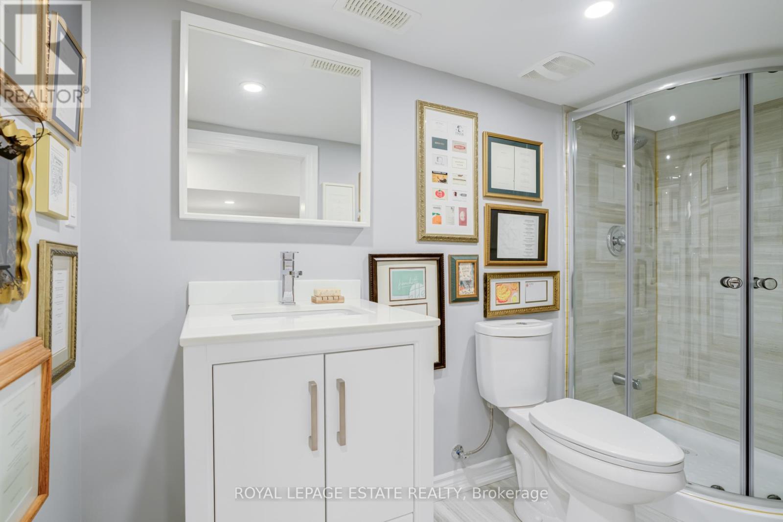 114 Springdale Boulevard, Toronto, Ontario  M4J 1W9 - Photo 34 - E12774882