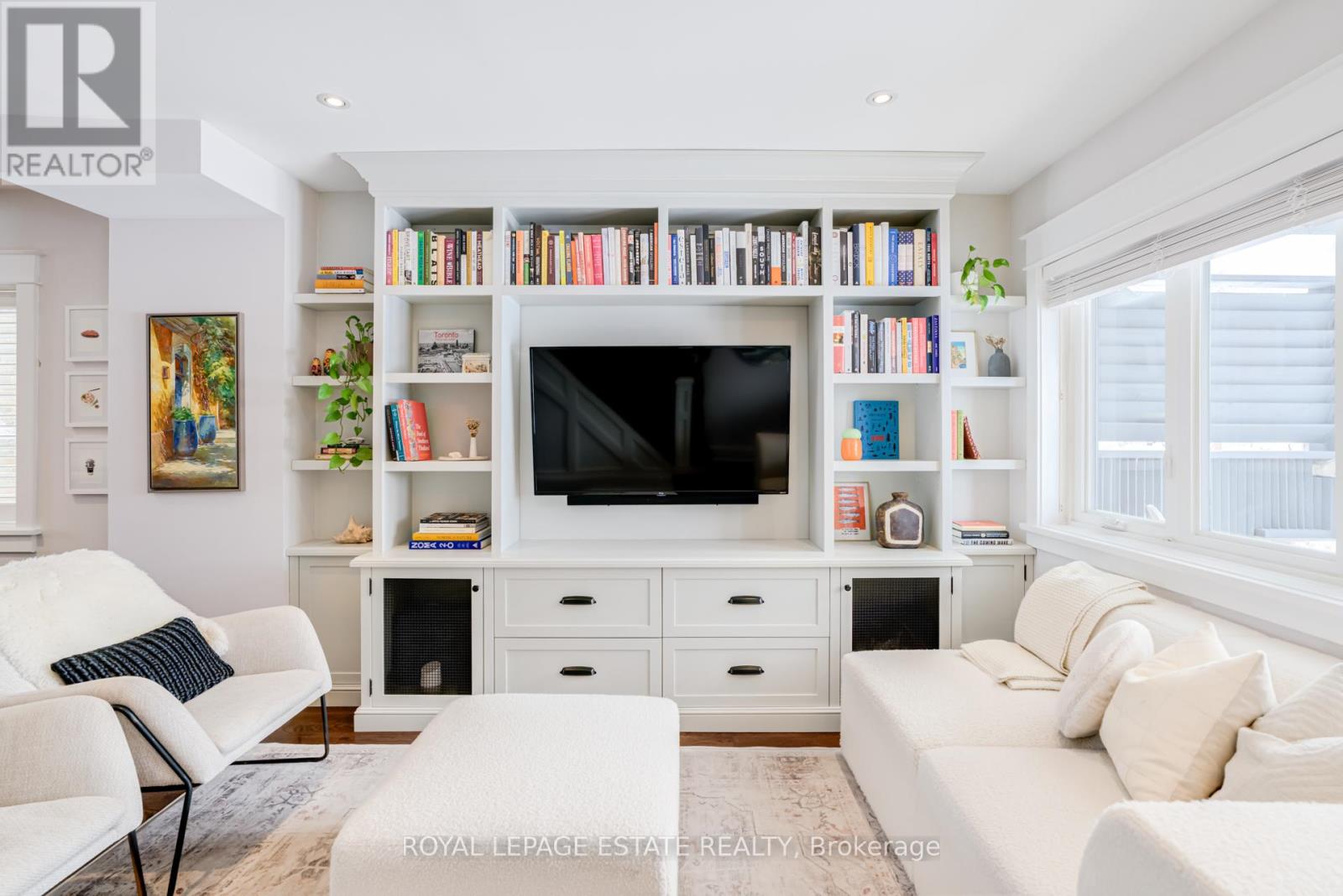 114 Springdale Boulevard, Toronto, Ontario  M4J 1W9 - Photo 4 - E12774882