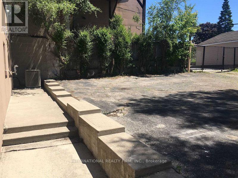 1517-1519 O Connor Drive, Toronto (O'connor-Parkview), Ontario  M4B 2V5 - Photo 16 - E12774902