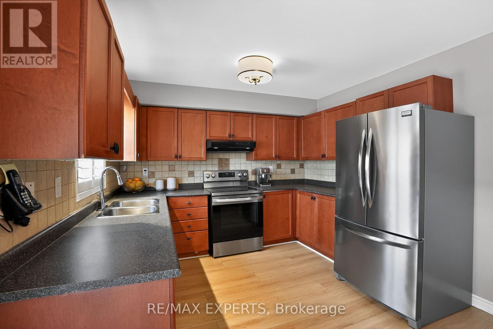 19 Cassia Crescent, Vaughan, Ontario  L6A 3N4 - Photo 12 - N12774768