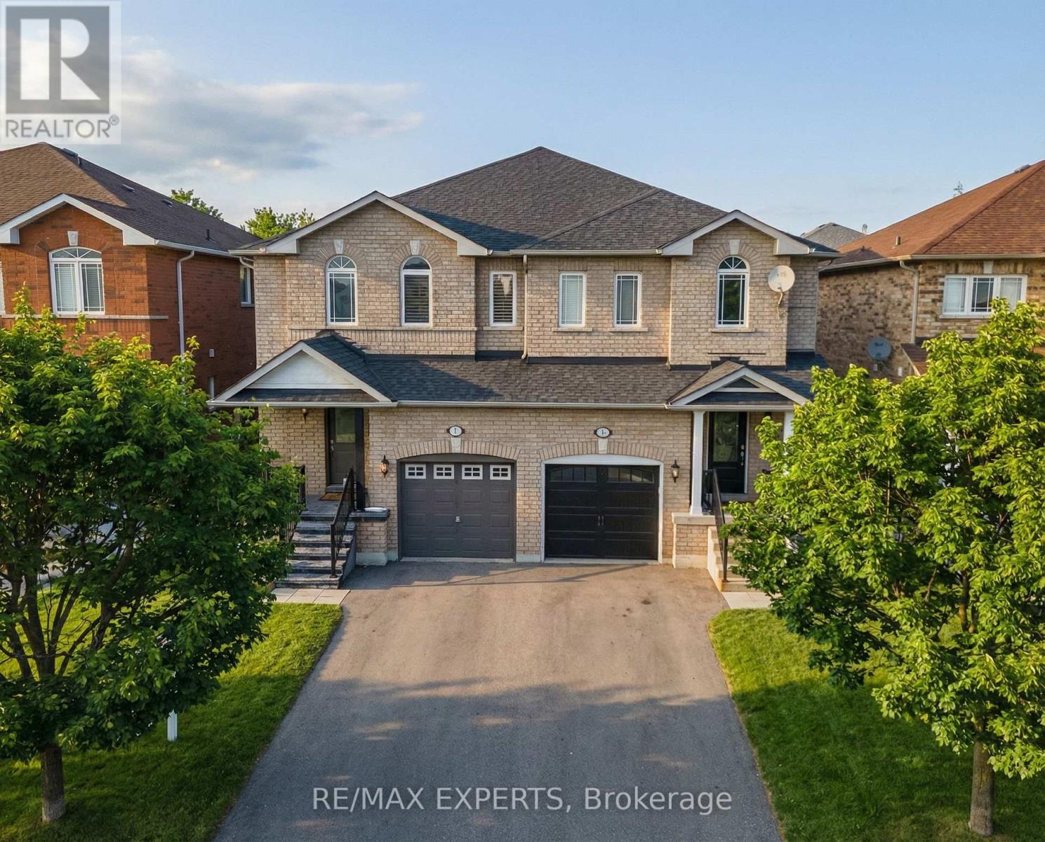 19 Cassia Crescent, Vaughan, Ontario  L6A 3N4 - Photo 3 - N12774768