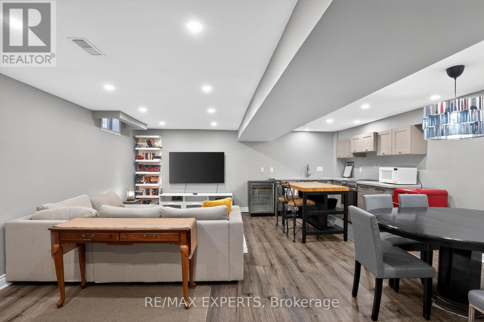 19 Cassia Crescent, Vaughan, Ontario  L6A 3N4 - Photo 34 - N12774768