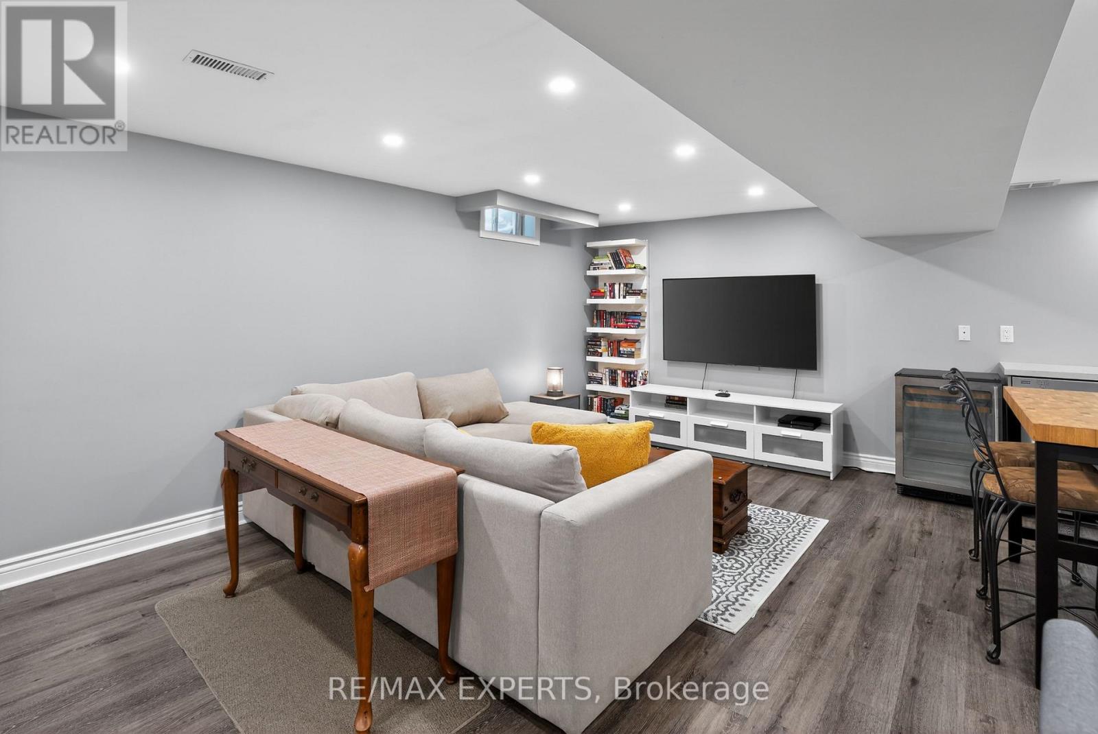 19 Cassia Crescent, Vaughan, Ontario  L6A 3N4 - Photo 35 - N12774768