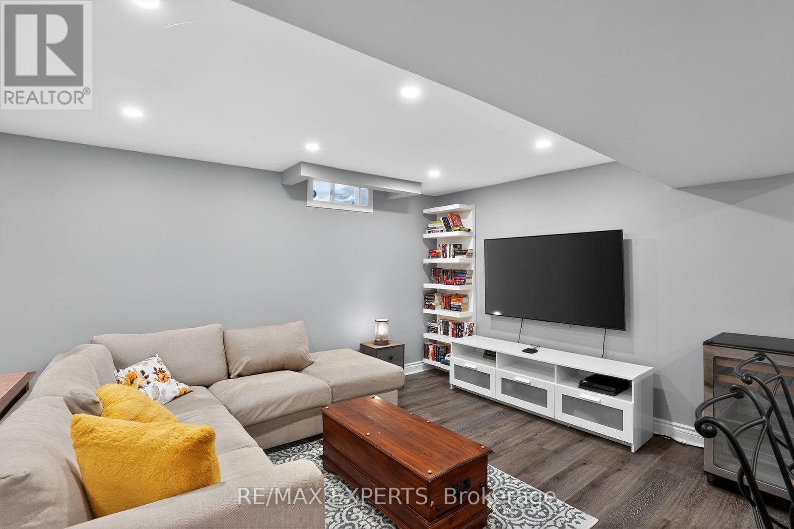 19 Cassia Crescent, Vaughan, Ontario  L6A 3N4 - Photo 37 - N12774768